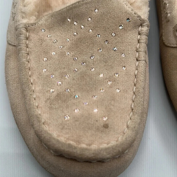 UGG Australia Classic Tan SHEEPSKIN MOCCASIN SLIPPERS 1012885H - Picture 2 of 10